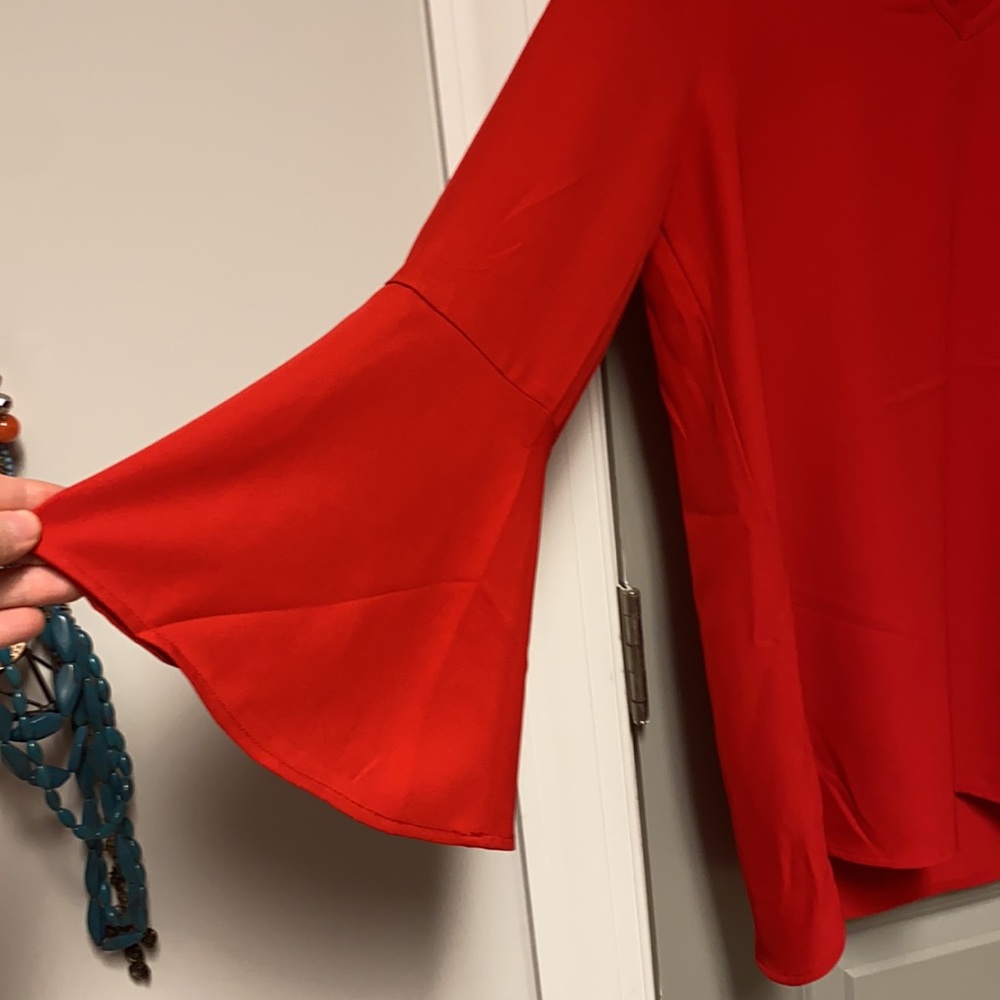 Red blouse - Picture 2 of 3
